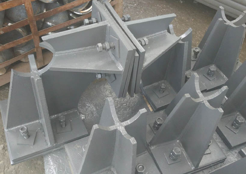 二连浩特煤棚网架双向支座