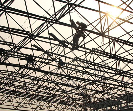 二连浩特厂房网架安装