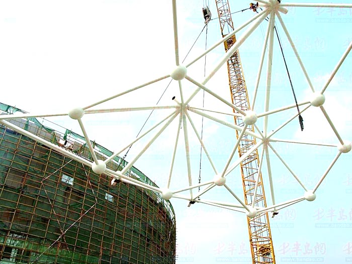 二连浩特体育馆网架安装