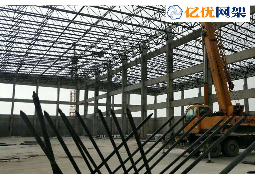 二连浩特干煤棚网架