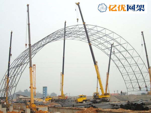 二连浩特干煤棚网架